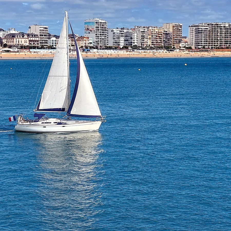 Voilier aux Sables-d'Olonne